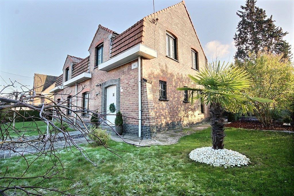SUPERBE CONSTRUCTION INDIVIDUELLE AU STYLE COTTAGE SUPERBE CONSTRUCTION INDIVIDUELLE AU STYLE COTTAGE