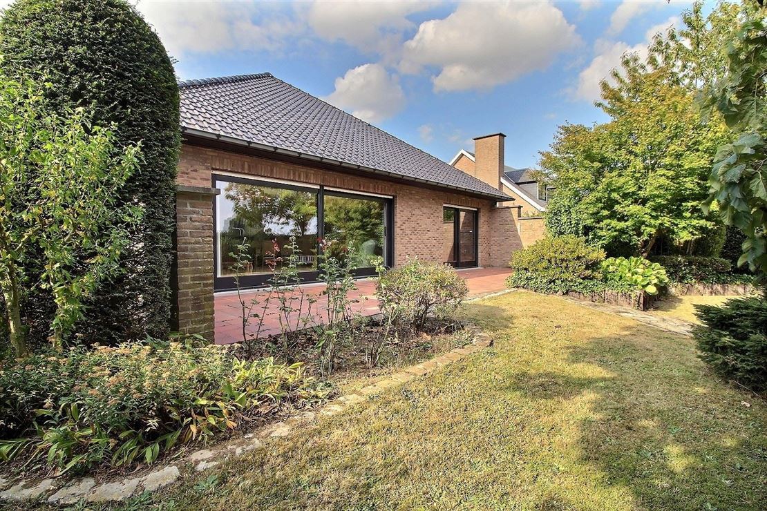 MAISON DE TYPE PLAIN-PIED A LA CAMPAGNE MAISON DE TYPE PLAIN-PIED A LA CAMPAGNE